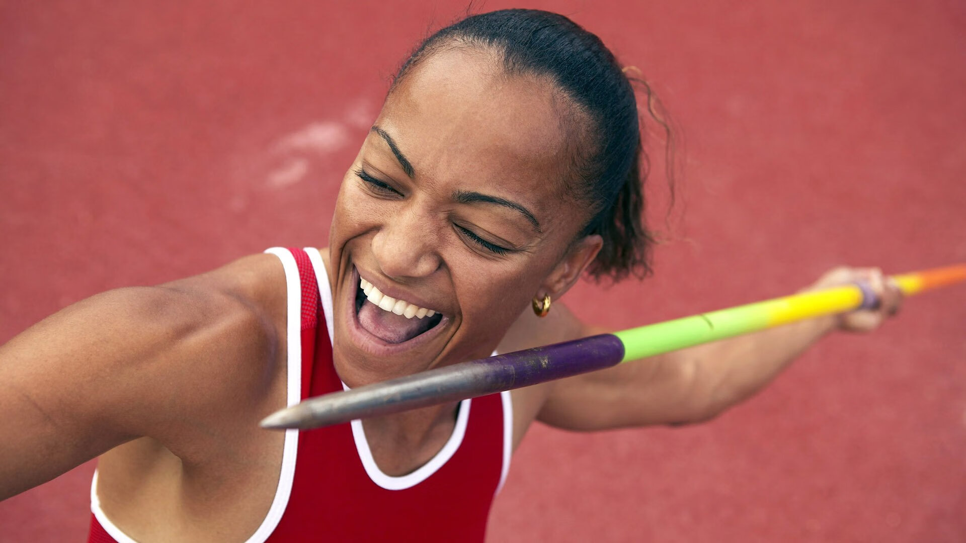 曼联队长麦奎尔坚定守卫后防,令对手难以得分,曼联队长马奎尔